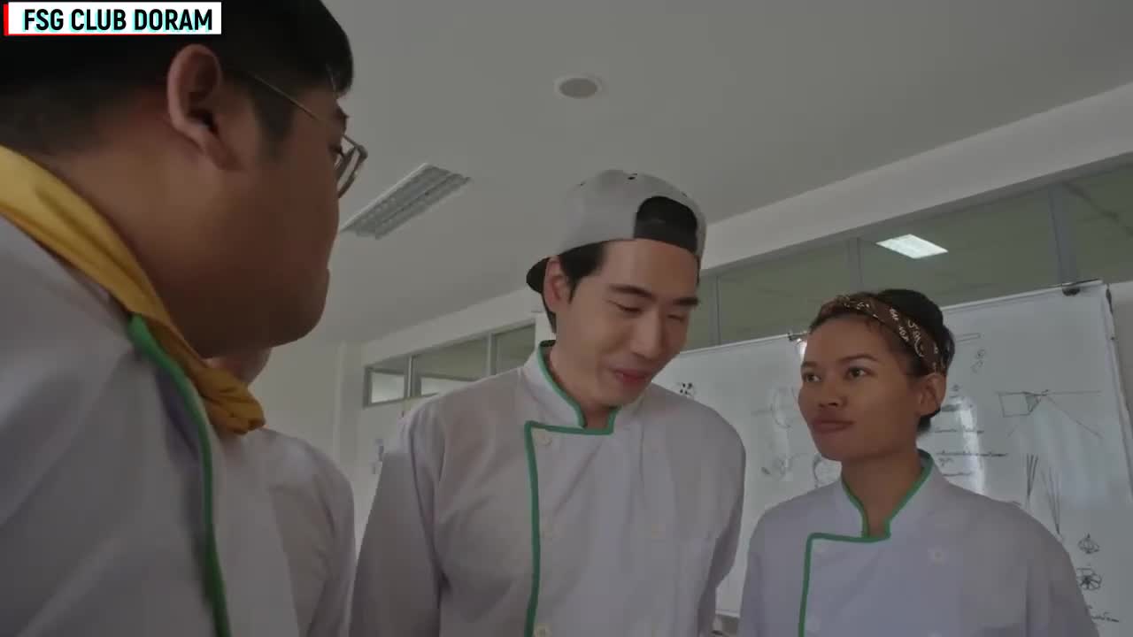 Ahan Pen Yangngai Khrap Mo