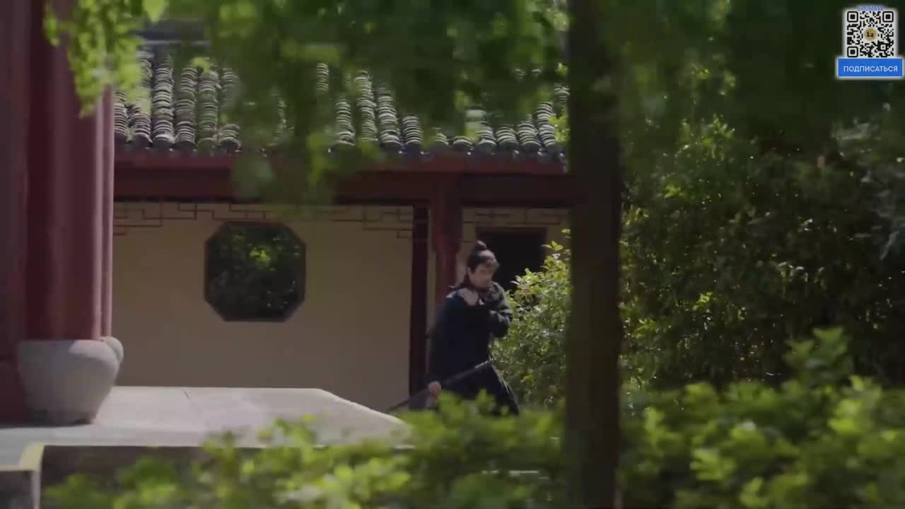 Юность, сияющая как шелк
